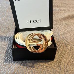 New White Gucci belt, gold buckle size 48